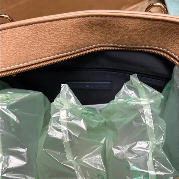 Tommy Hilfiger Camel Brown Tote - Picture 4 of 7